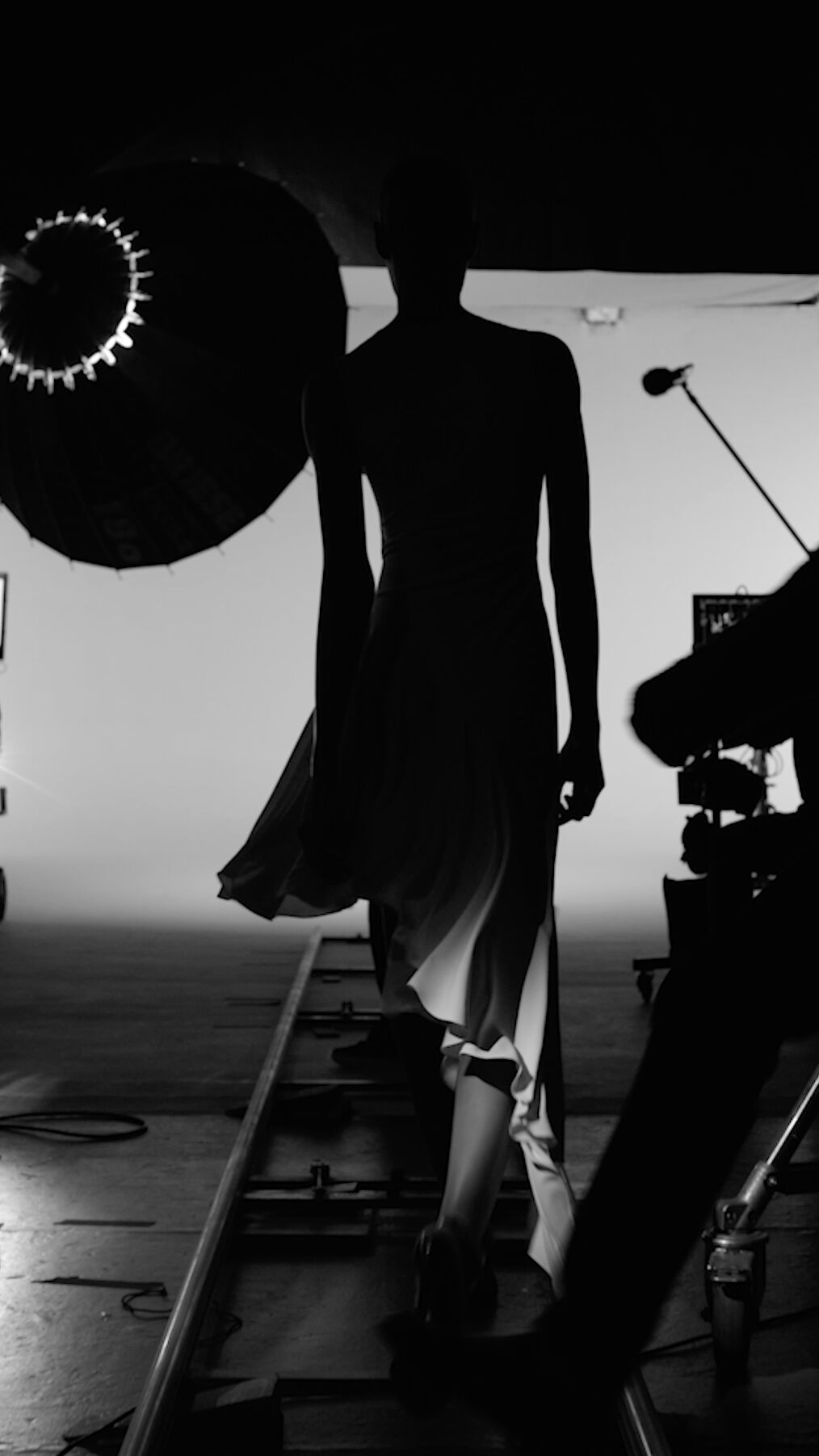 アライア (Alaïa)日本公式｜レディースデザイナーズウェア